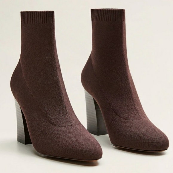 NWOB Mango Sock-style Knitted Heels Ankle Boots Size 6-6.5US / 37EU - Picture 1 of 14
